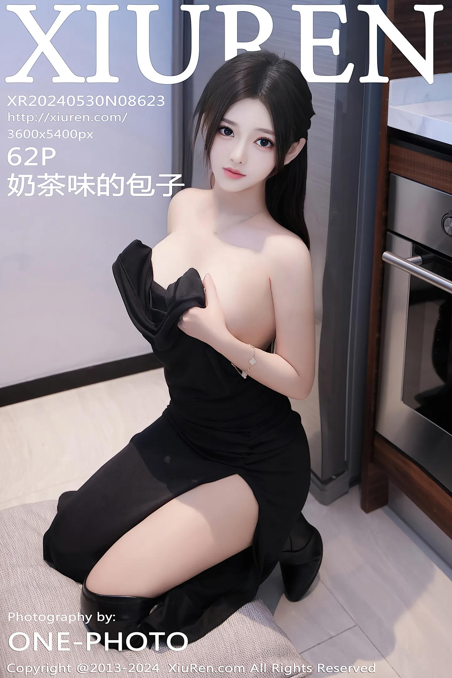 [XiuRen秀人网]No.8623_模特奶茶味的包子性感黑色连衣长裙配黑皮靴秀丰腴身材诱惑写真62P-秀人网 - XiuRen.Space
